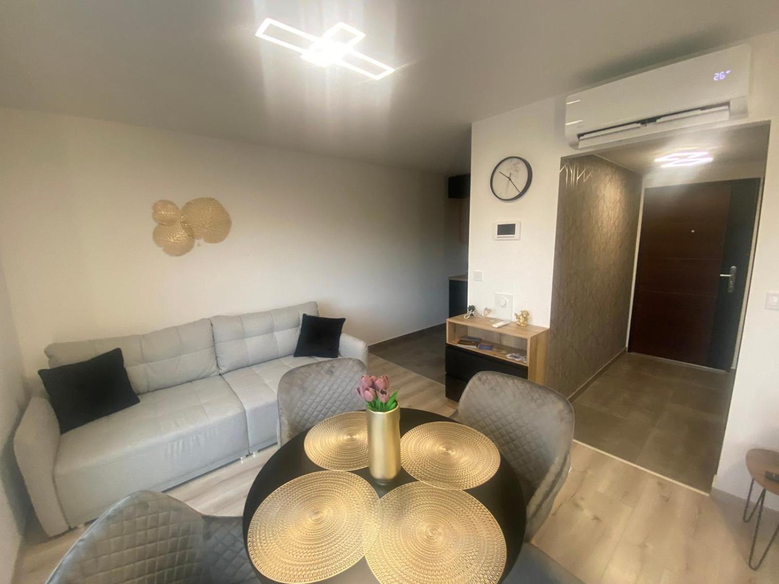 Lake View Penthouse Hajdúszoboszló Zewnętrze zdjęcie